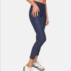 Outdoor Voices 3/4 Warmup Leggings